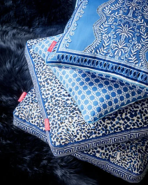 Cheap 22" Indoor/Outdoor Pillow Women Home Decor